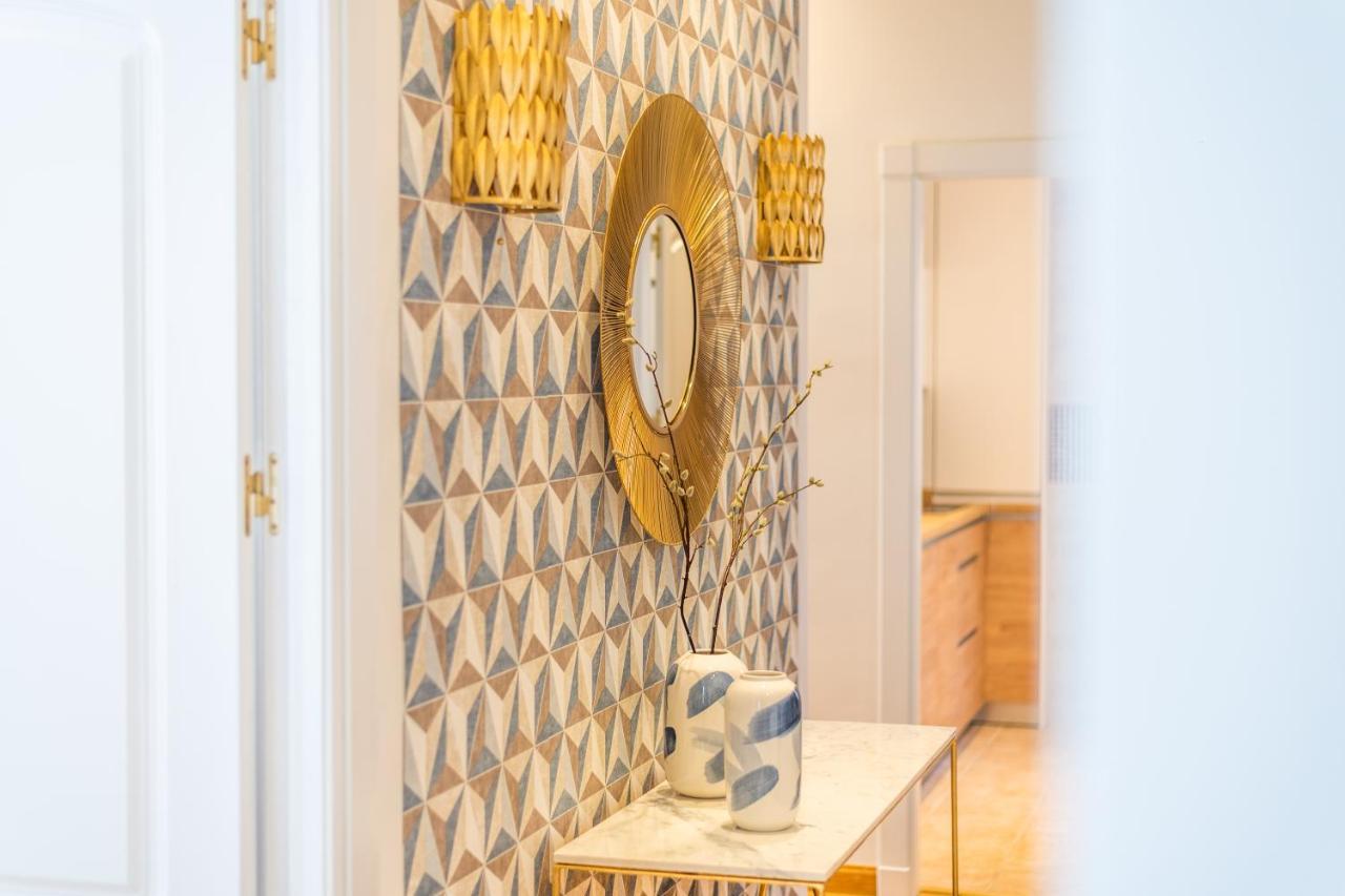 Tuguest Isabel La Catolica Apartment غرناطة المظهر الخارجي الصورة